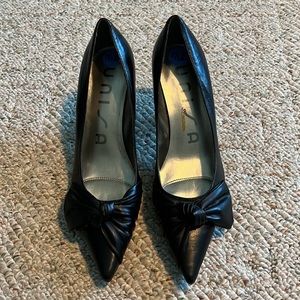 Black 2” Bow Tie Dress Pump 7.5 M Unisa Brand
